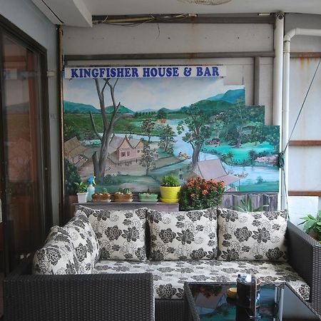 Kingfisher House & Bar Pattaya Ngoại thất bức ảnh