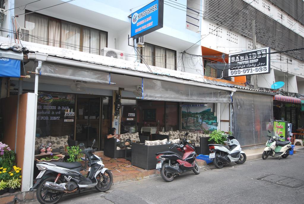 Kingfisher House & Bar Pattaya Ngoại thất bức ảnh
