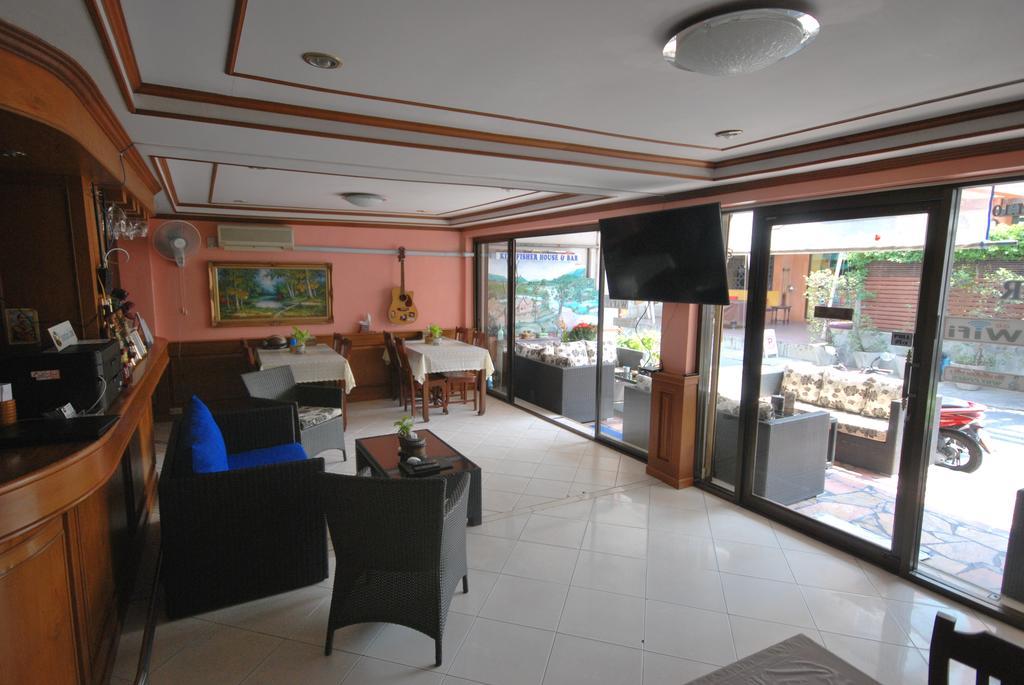 Kingfisher House & Bar Pattaya Ngoại thất bức ảnh